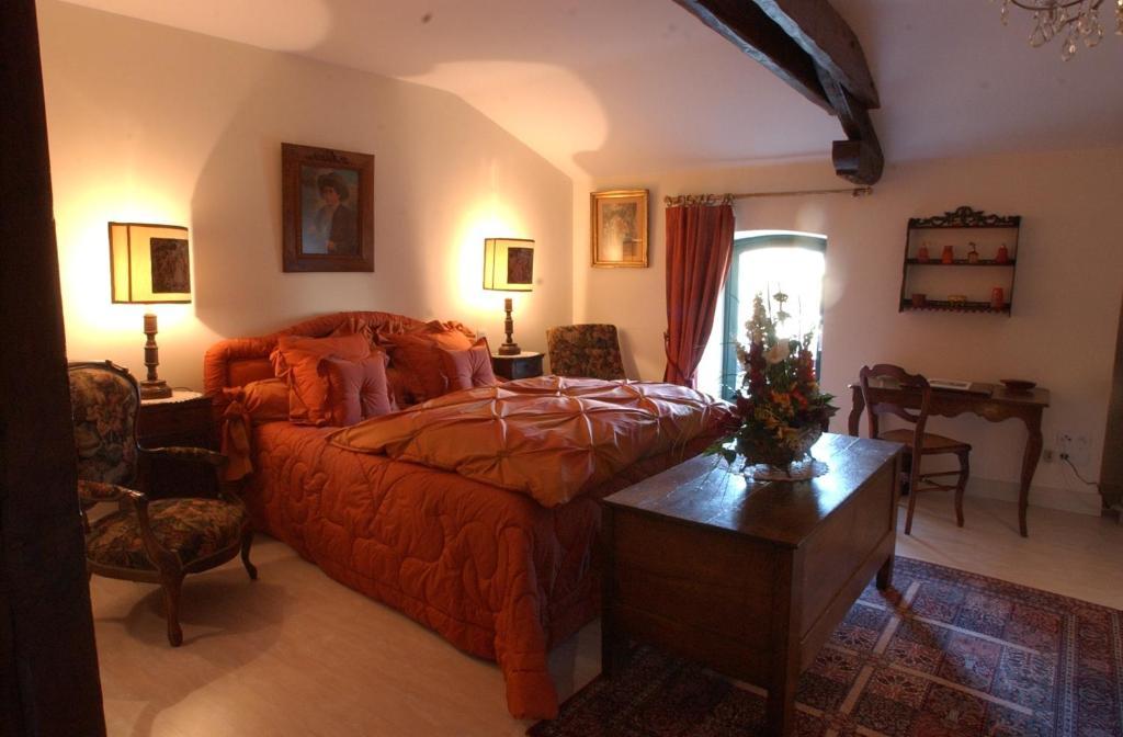 Au Fond De La Cour Bed & Breakfast Veyre-Monton Стая снимка