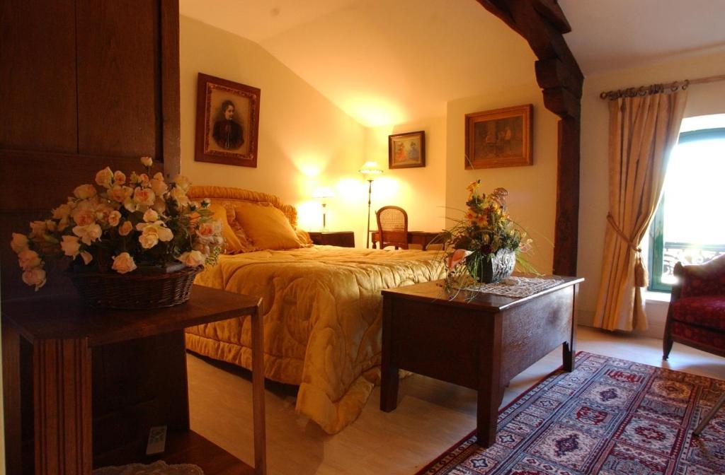 Au Fond De La Cour Bed & Breakfast Veyre-Monton Стая снимка